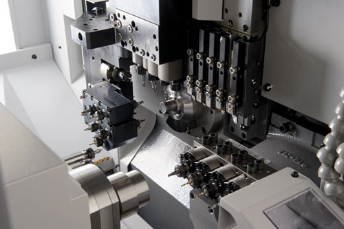 Swiss Lathe with Improved Tooling Flexibility